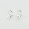Boucles D'oreilles Pendantes PEARLY - Perle / Argenté