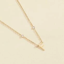 Collier Ras Du Cou LETTRE F - Cristal / Doré