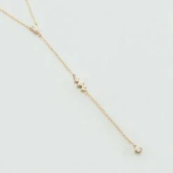 Collier Mi-long PIRAMIDE - Cristal / Doré