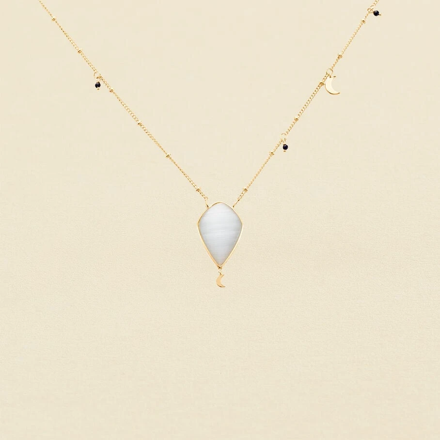 Collier Mi-long CREPUSCULE - Blanc / Doré 3 Collier Mi-long CREPUSCULE - Blanc / Doré