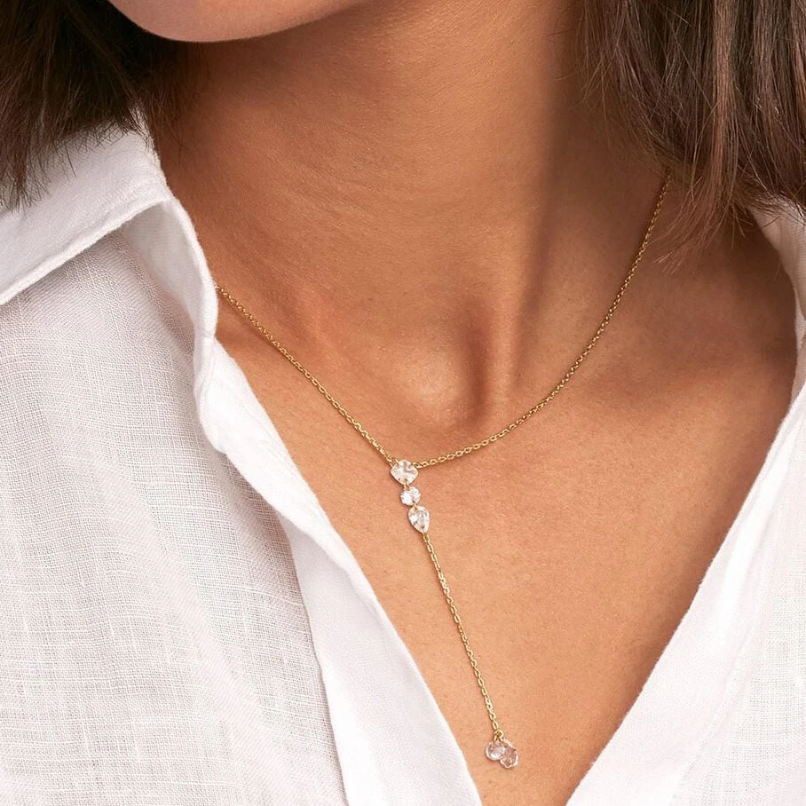 Collier Mi-long PETILLE - Cristal / Doré 4 Collier Mi-long PETILLE - Cristal / Doré – Image 2